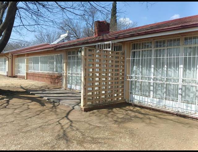 5 BEDROOM HOUSE FOR SALE IN SASOLBURG